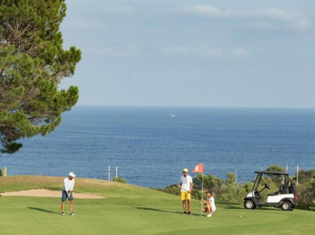 Cap Esterel Mer Sport Et Nature, Dans Village Pierres Et Vacances Saint-Raphael  Exterior photo